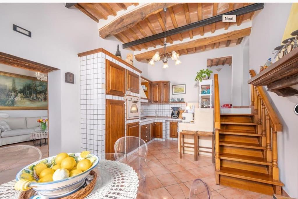 Uno Spazio Di Relax In Toscana Lägenhet Buti Exteriör bild