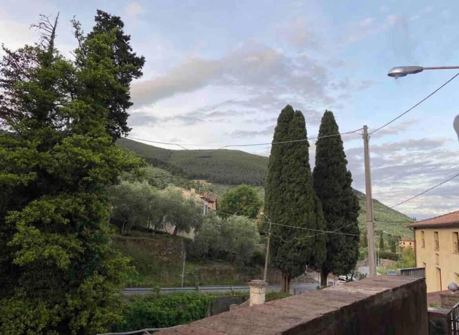 Uno Spazio Di Relax In Toscana Lägenhet Buti Exteriör bild